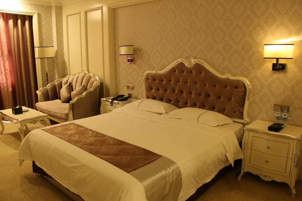 Zhuhai Rongfeng Hotel ภายนอก รูปภาพ